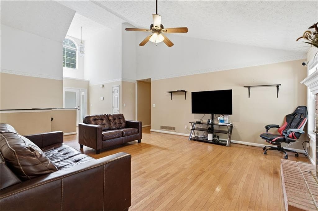 5 bedroom, 3 bathroom, 1,796 sq ft single family residence for sale at 1545 Smoke Hill Drive, Hoschton, GA 30548 — photo 6