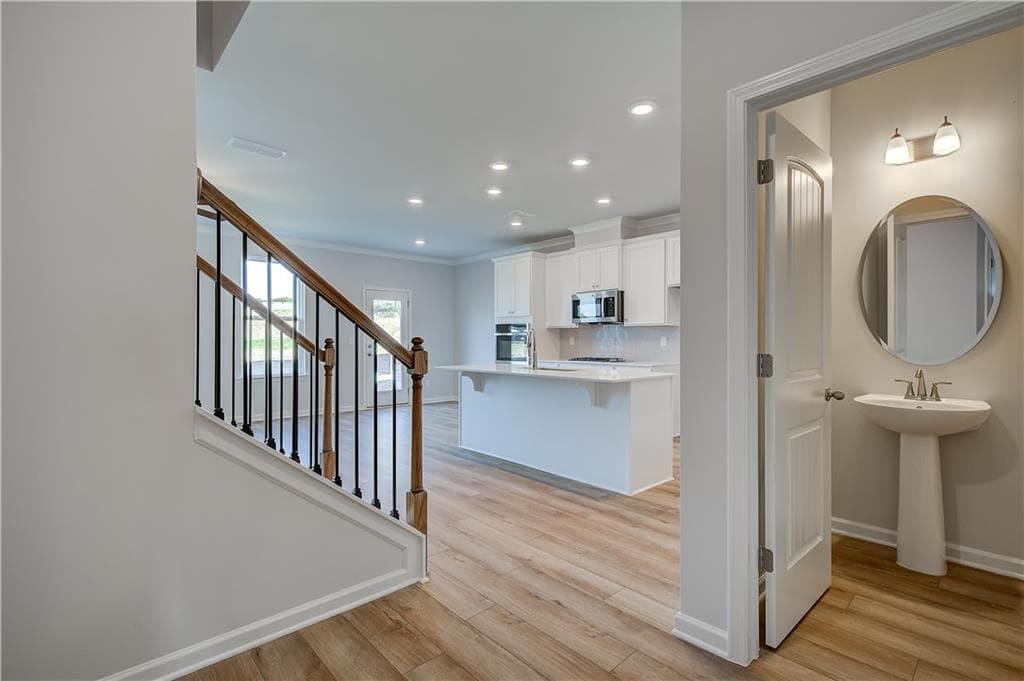 3 bedroom, 3 bathroom, 1,849 sq ft townhouse for sale at 3639 Donovan Circle, Loganville, GA 30052 — photo 5