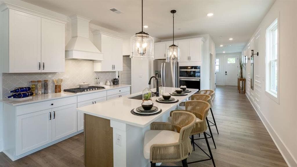 4 bedroom, 3 bathroom, 2,574 sq ft single family residence for sale at 1899 Glasswing Court, Marietta, GA 30066 — photo 9