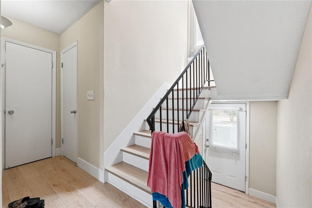 3 bedroom, 3 bathroom, 1,458 sq ft condominium for rent at 3301 Henderson Mill Road R1, Atlanta, GA 30341 for $1,875 a month — photo 4