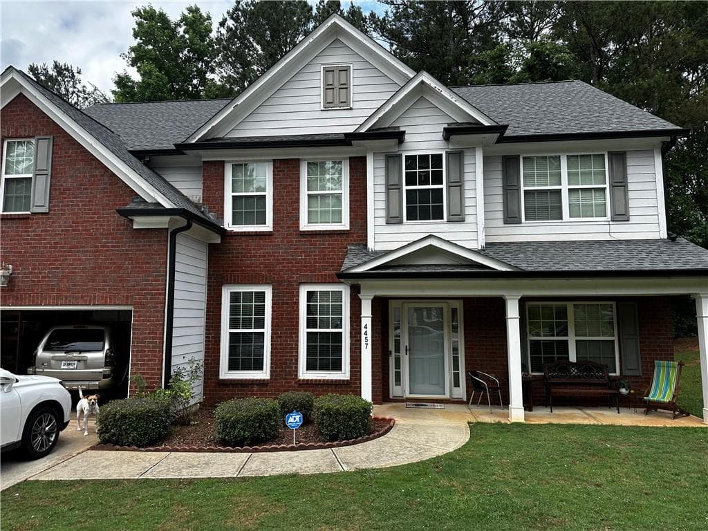 5 bedroom, 3 bathroom, 2,976 sq ft single family residence for sale at 4457 Sequoia Park Trail, Snellville, GA 30039 — photo 2