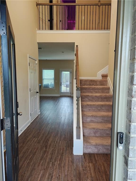 4 bedroom, 3 bathroom, 2,425 sq ft single family residence for sale at 204 Expedition Drive, Ellenwood, GA 30294 — photo 4