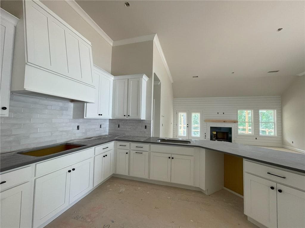 4 bedroom, 4 bathroom, 2,784 sq ft single family residence for sale at 8255 CROOKED CREEK Drive, Cumming, GA 30028 — photo 5