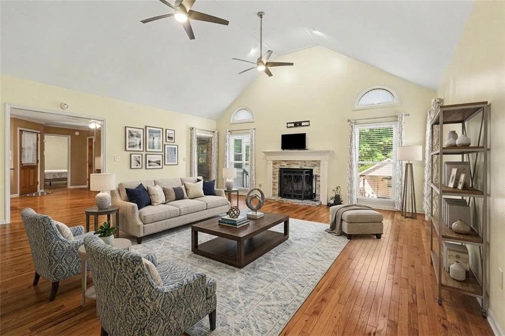 4 bedroom, 5 bathroom, 3,350 sq ft single family residence under contract at 2822 Green Road, Loganville, GA 30052 — photo 4