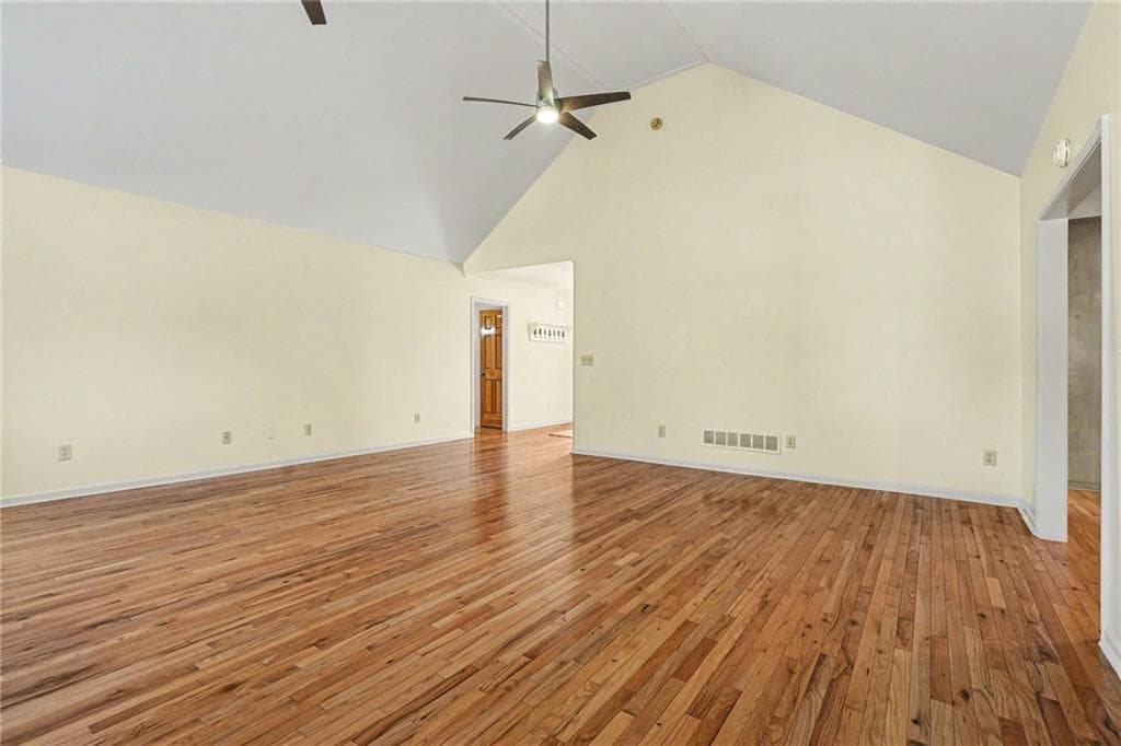 4 bedroom, 5 bathroom, 3,350 sq ft single family residence under contract at 2822 Green Road, Loganville, GA 30052 — photo 6