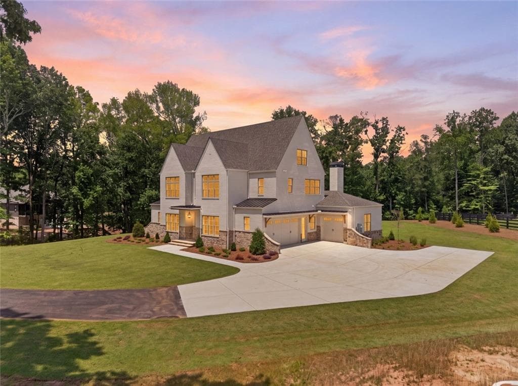 6 bedroom, 5 bathroom, 4,714 sq ft single family residence for sale at 2091 Wilkie Road, Alpharetta, GA 30004 — photo 5