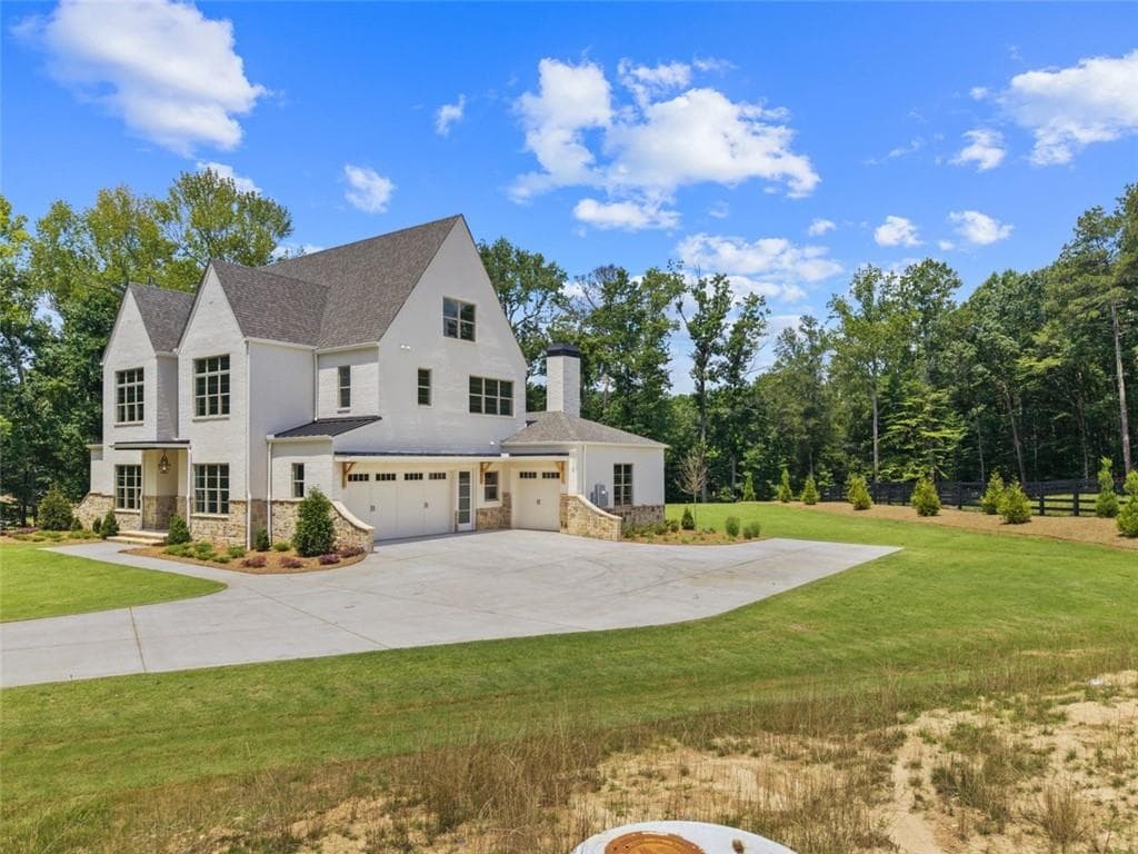 6 bedroom, 5 bathroom, 4,714 sq ft single family residence for sale at 2091 Wilkie Road, Alpharetta, GA 30004 — photo 6