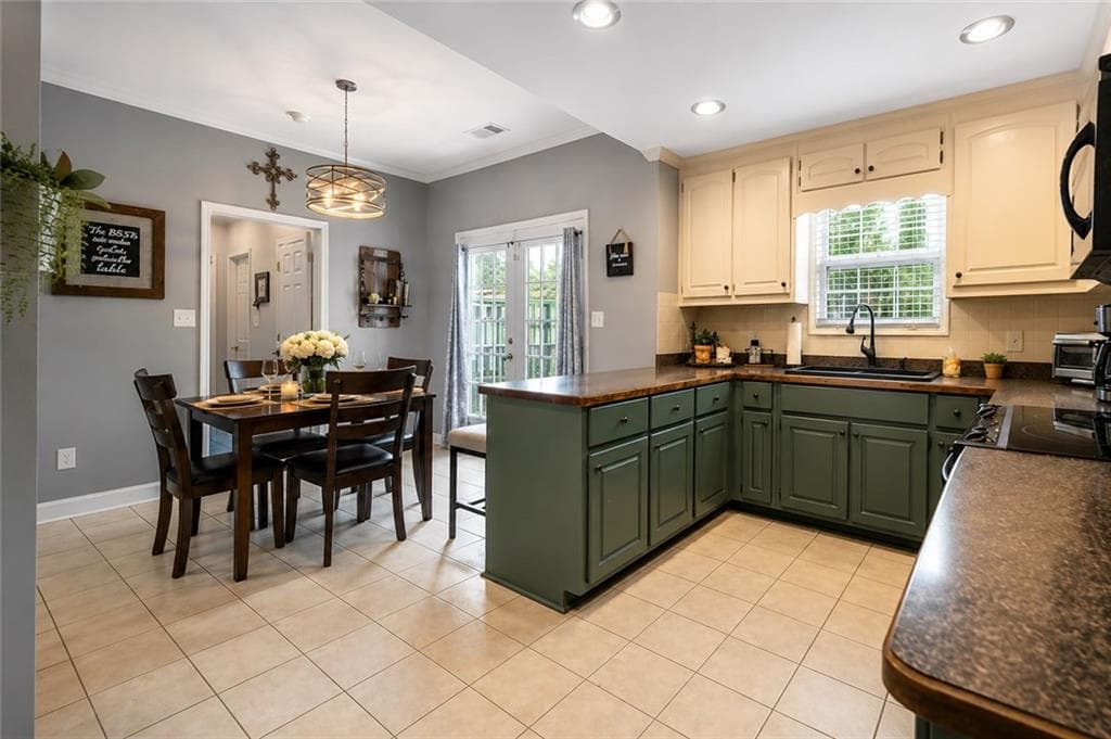 4 bedroom, 3 bathroom, 2,393 sq ft single family residence for sale at 25 Alison Trail, Covington, GA 30014 — photo 7