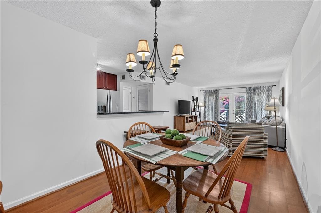 2 bedroom, 1 bathroom, 1,036 sq ft condominium for sale at 3650 Ashford Dunwoody Road 516, Brookhaven, GA 30319 — photo 6