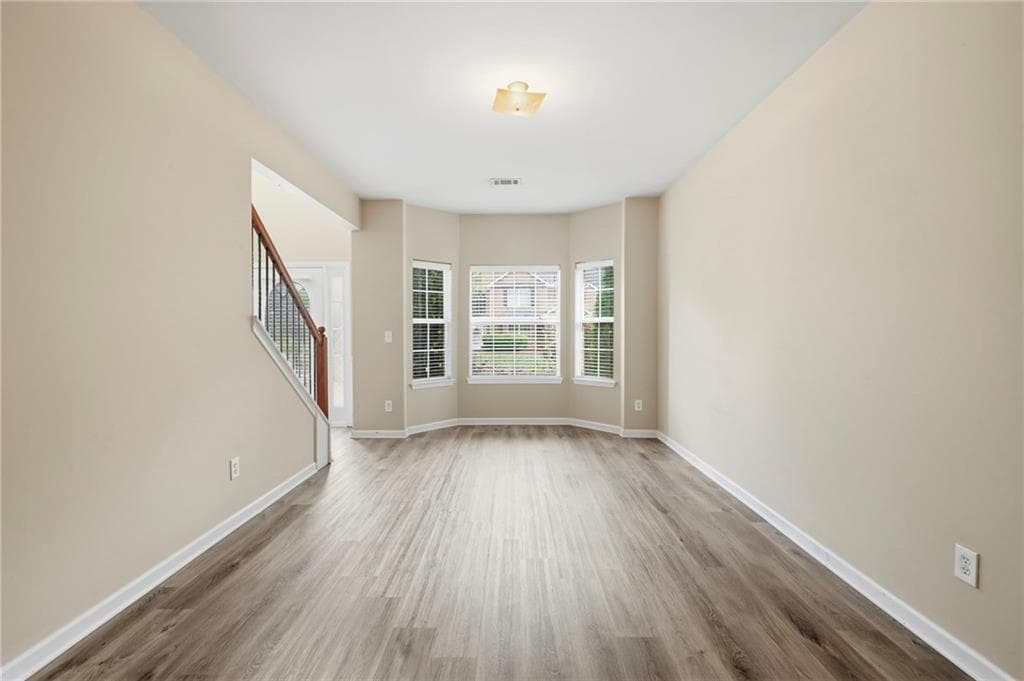 5 bedroom, 3 bathroom, 3,508 sq ft single family residence for sale at 4316 Defoors Farm Trail, Powder Springs, GA 30127 — photo 3