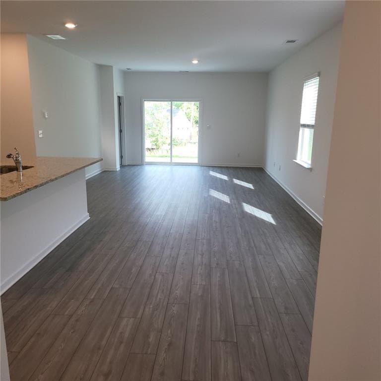 5 bedroom, 3 bathroom single family residence for rent at 448 Golden Eagle Parkway, Braselton, GA 30517 for $2,300 a month — photo 6