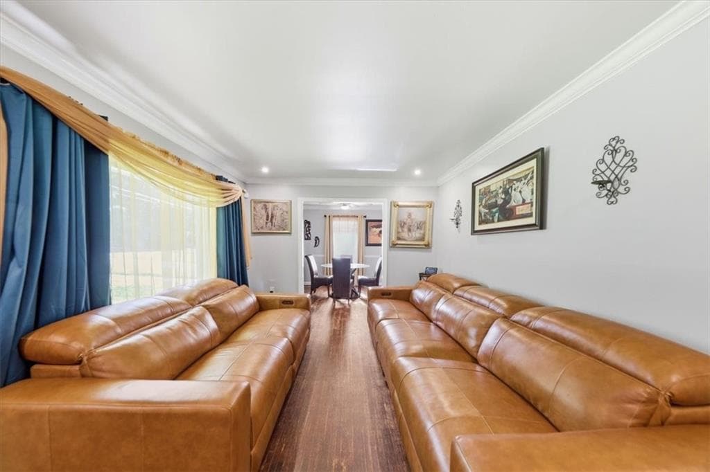 3 bedroom, 1 bathroom, 1,089 sq ft single family residence under contract at 25 Bromack Drive, Atlanta, GA 30315 — photo 4