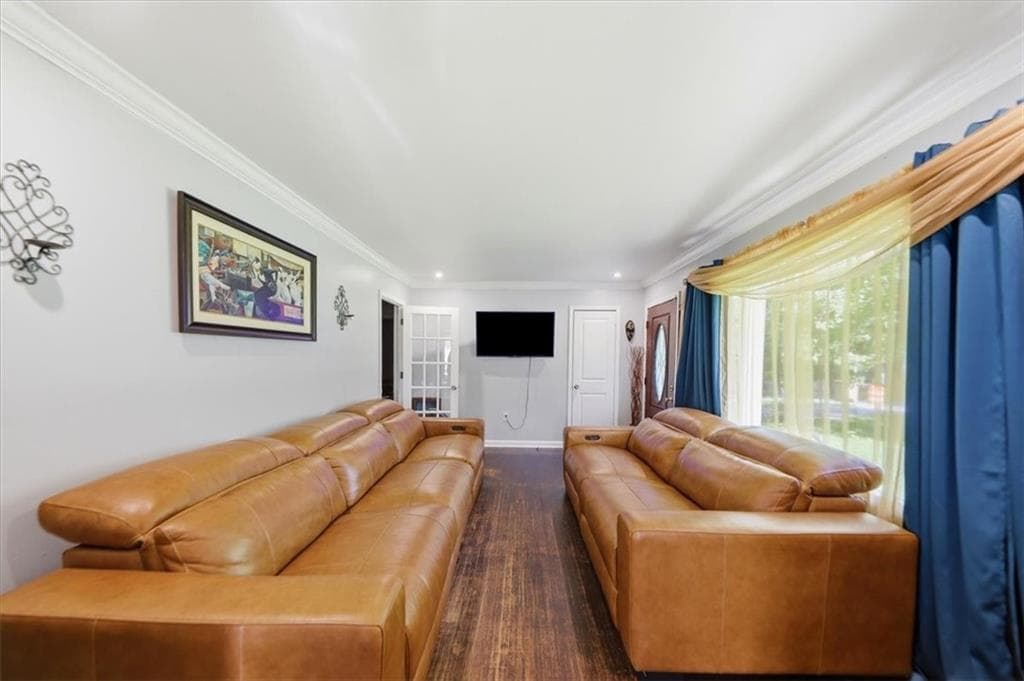 3 bedroom, 1 bathroom, 1,089 sq ft single family residence under contract at 25 Bromack Drive, Atlanta, GA 30315 — photo 5