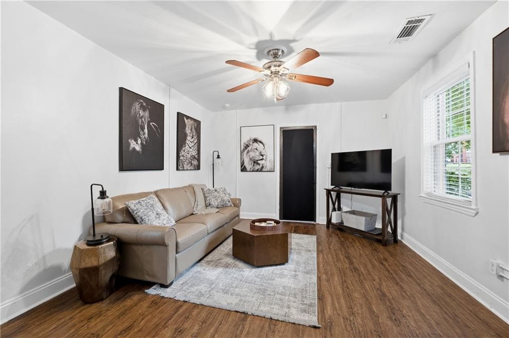2 bedroom, 1 bathroom, 783 sq ft single family residence under contract at 1475 Elizabeth Lane, Atlanta, GA 30344 — photo 8