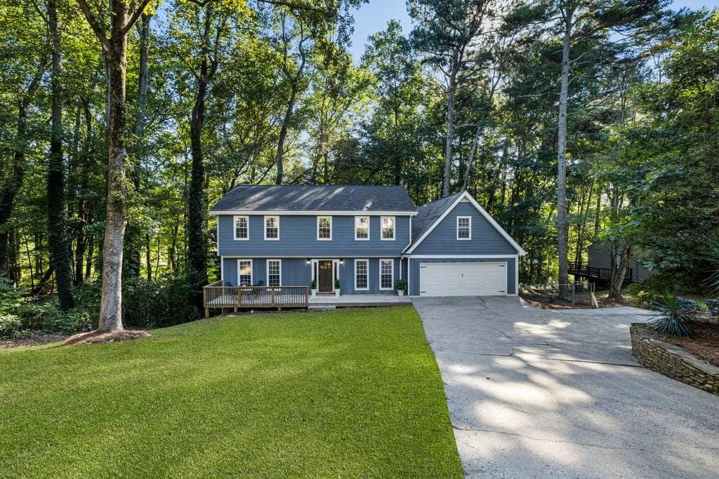 4 bedroom, 3 bathroom, 2,389 sq ft single family residence under contract at 345 Chaffin Ridge Court, Roswell, GA 30075 — photo 7