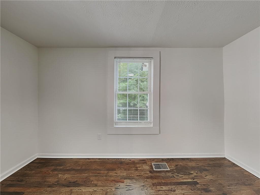 3 bedroom, 1 bathroom, 786 sq ft single family residence for rent at 805 Spencer Street, Atlanta, GA 30314 for $1,275 a month — photo 7
