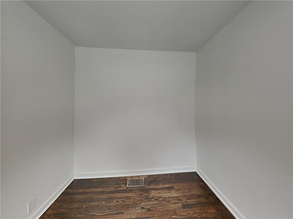 3 bedroom, 1 bathroom, 786 sq ft single family residence for rent at 805 Spencer Street, Atlanta, GA 30314 for $1,275 a month — photo 10