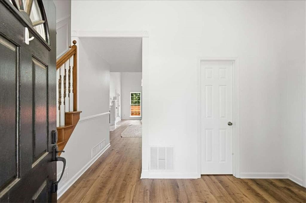 3 bedroom, 4 bathroom, 2,933 sq ft single family residence for sale at 923 Whitby Drive, Douglasville, GA 30134 — photo 5