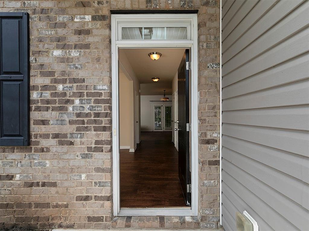 4 bedroom, 3 bathroom, 2,361 sq ft single family residence for sale at 18 Ivey Cottage Court, Dallas, GA 30132 — photo 3