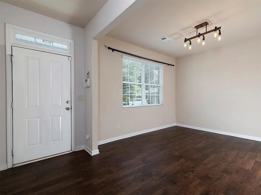 4 bedroom, 3 bathroom, 2,361 sq ft single family residence for sale at 18 Ivey Cottage Court, Dallas, GA 30132 — photo 5
