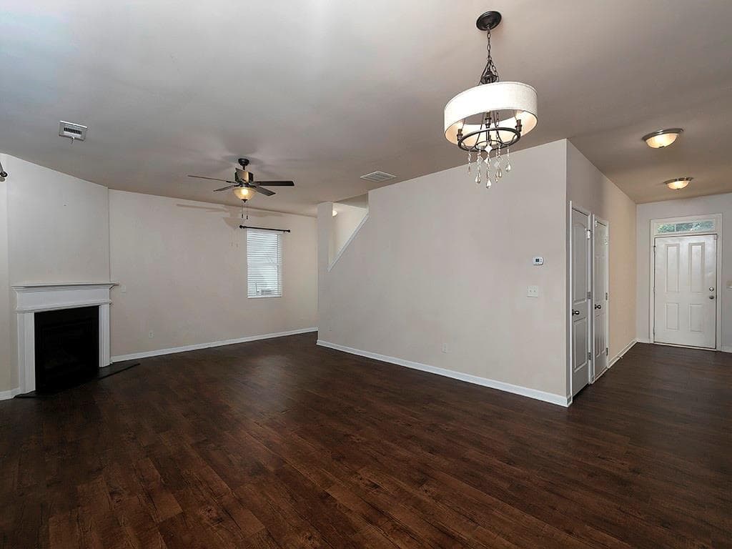 4 bedroom, 3 bathroom, 2,361 sq ft single family residence for sale at 18 Ivey Cottage Court, Dallas, GA 30132 — photo 9