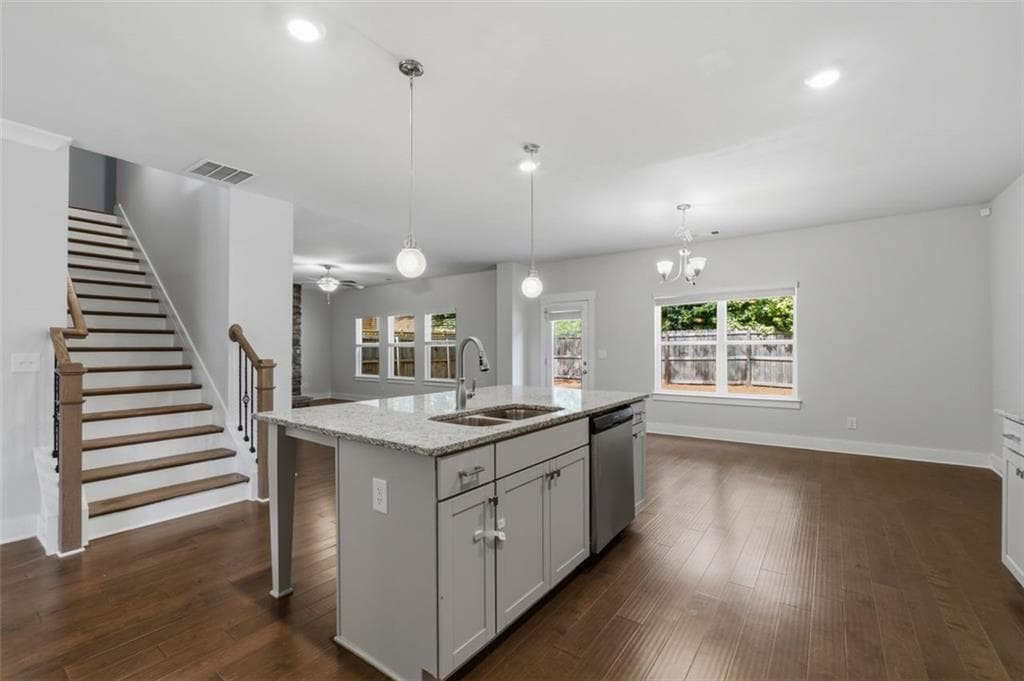 4 bedroom, 4 bathroom, 2,584 sq ft single family residence for sale at 111 Crestbrook Way, Dallas, GA 30157 — photo 8