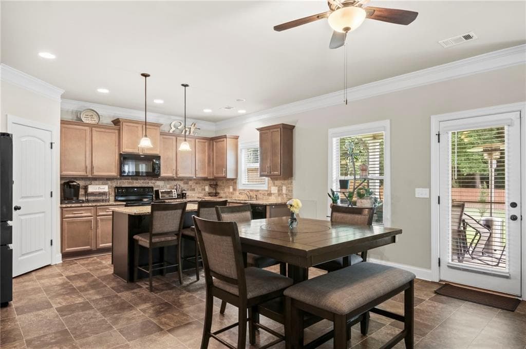 4 bedroom, 3 bathroom, 2,204 sq ft single family residence for sale at 2524 Tomoka Drive, Bethlehem, GA 30620 — photo 9