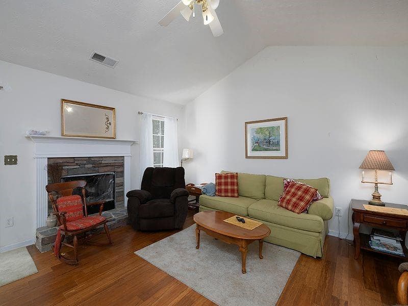 3 bedroom, 2 bathroom, 1,651 sq ft single family residence for sale at 55 Dearing Woods Bend, Covington, GA 30014 — photo 8
