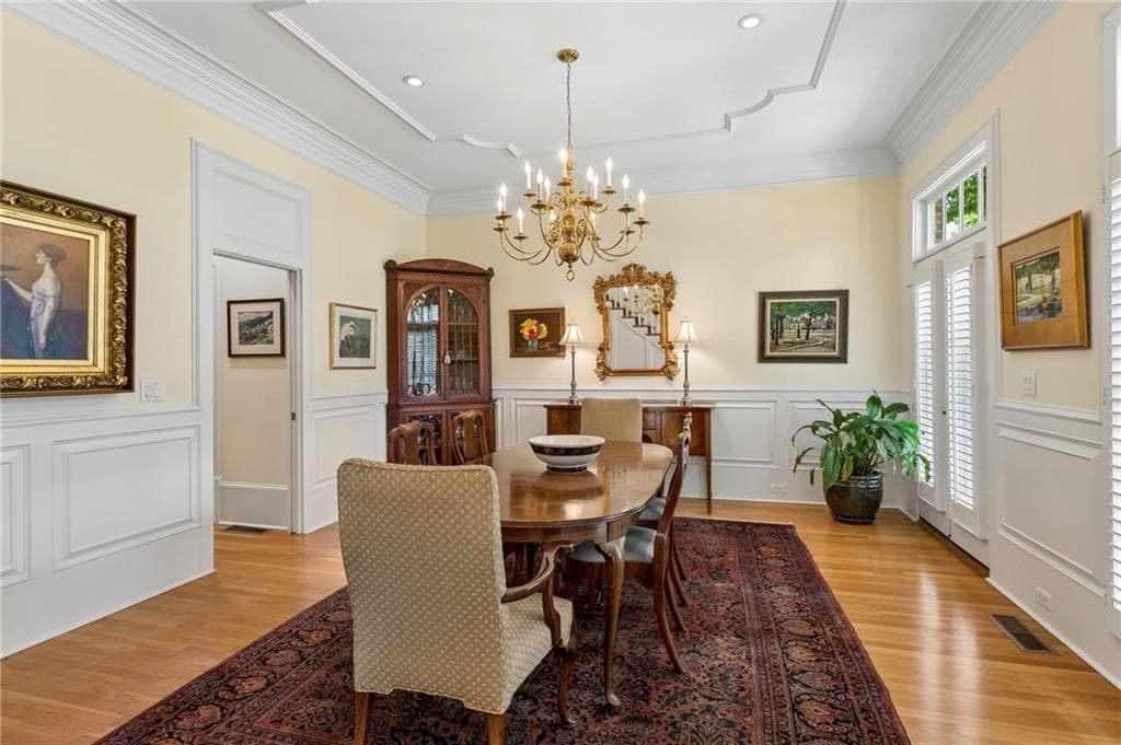 4 bedroom, 6 bathroom, 5,544 sq ft single family residence for sale at 4267 Olde Mill Lane, Atlanta, GA 30342 — photo 8