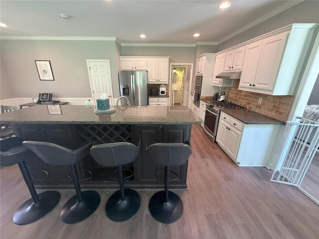 4 bedroom, 5 bathroom, 3,750 sq ft single family residence for rent at 225 Crown Vetch Lane, Johns Creek, GA 30005 for $4,400 a month — photo 3