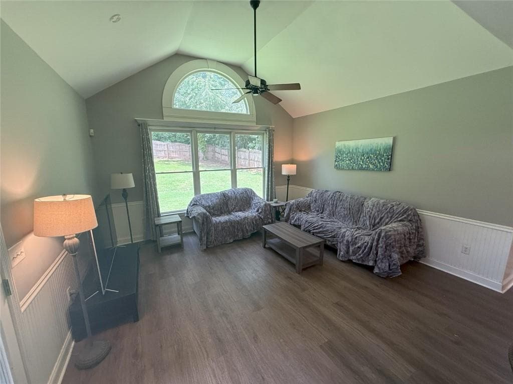 4 bedroom, 5 bathroom, 3,750 sq ft single family residence for rent at 225 Crown Vetch Lane, Johns Creek, GA 30005 for $4,400 a month — photo 10