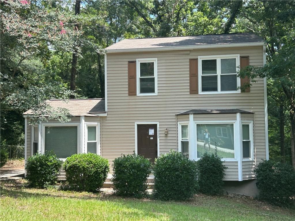 3 bedroom, 3 bathroom, 1,532 sq ft single family residence for sale at 1890 Westminister Way, Conyers, GA 30012