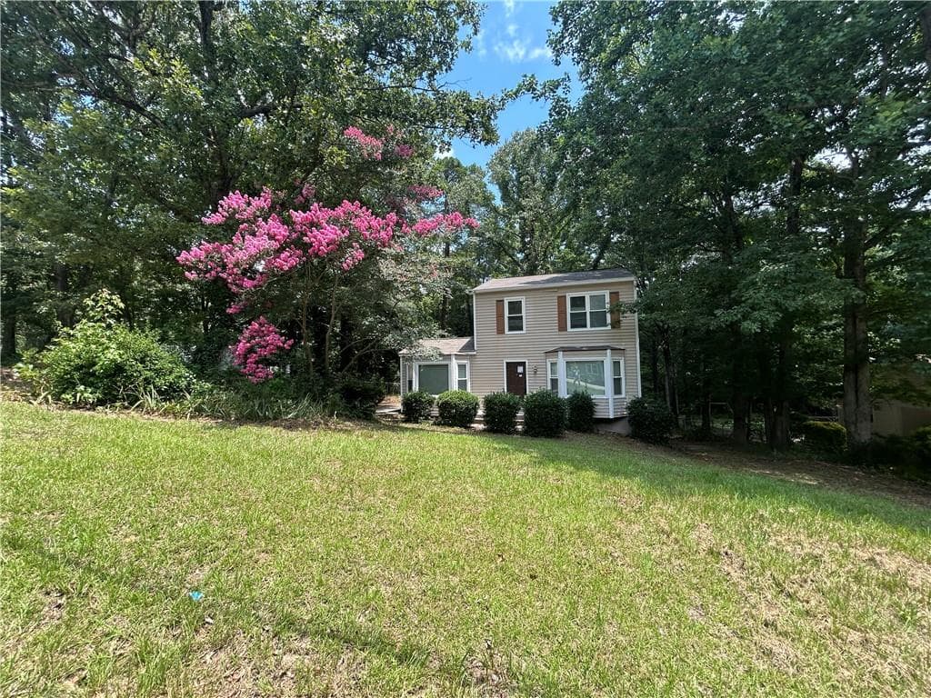 3 bedroom, 3 bathroom, 1,532 sq ft single family residence under contract at 1890 Westminister Way, Conyers, GA 30012 — photo 4