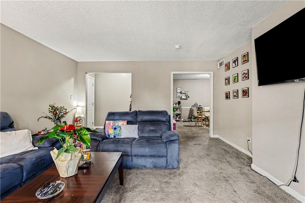 3 bedroom, 2 bathroom, 1,724 sq ft condominium for sale at 124 Rue Fontaine, Lithonia, GA 30038 — photo 9
