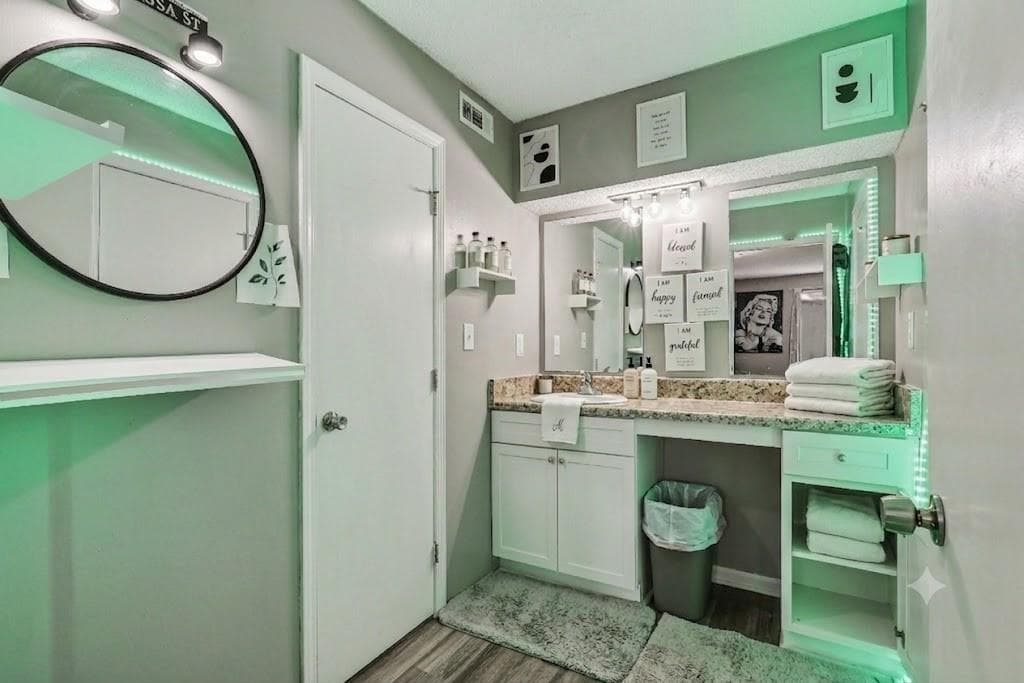 3 bedroom, 2 bathroom, 1,724 sq ft condominium for sale at 124 Rue Fontaine, Lithonia, GA 30038 — photo 3