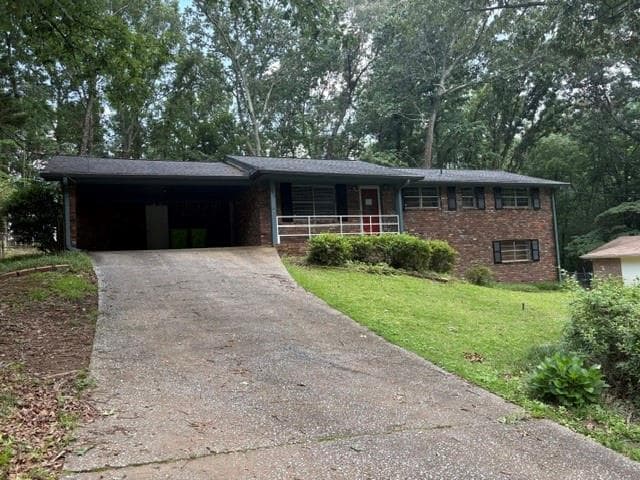 3 bedroom, 2 bathroom, 1,104 sq ft single family residence for sale at 5835 S Bear Drive, Douglasville, GA 30135 — photo 10