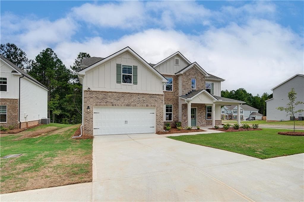 6 bedroom, 4 bathroom, 3,647 sq ft single family residence under contract at 141 Dohrn Drive, Loganville, GA 30052 — photo 3