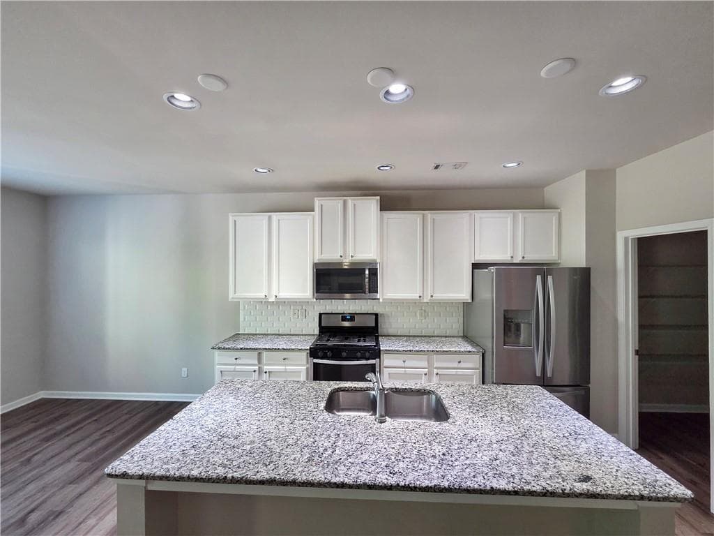 4 bedroom, 3 bathroom, 2,651 sq ft single family residence under contract at 129 Jacobs Lane, Loganville, GA 30052 — photo 6