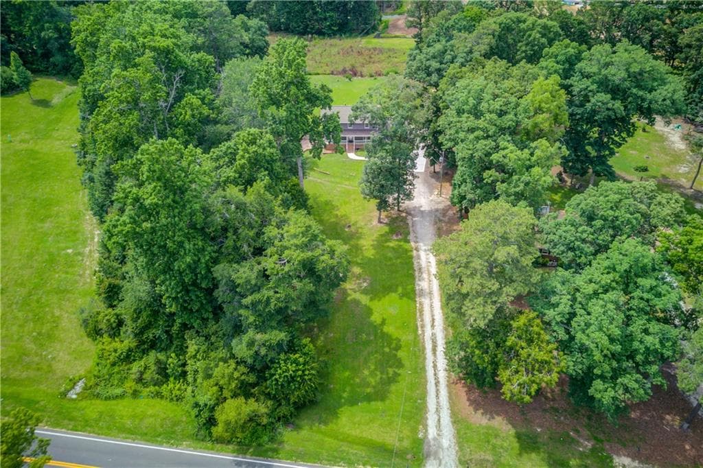 4 bedroom, 3 bathroom, 2,092 sq ft single family residence for sale at 355 Brand Road, Loganville, GA 30052 — photo 2