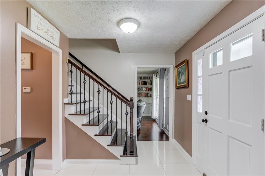 4 bedroom, 3 bathroom, 2,092 sq ft single family residence for sale at 355 Brand Road, Loganville, GA 30052 — photo 8