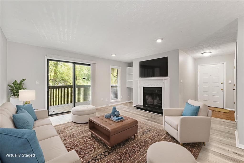 2 bedroom, 1 bathroom, 1,073 sq ft condominium for sale at 308 CUMBERLAND Court, Smyrna, GA 30080 — photo 4