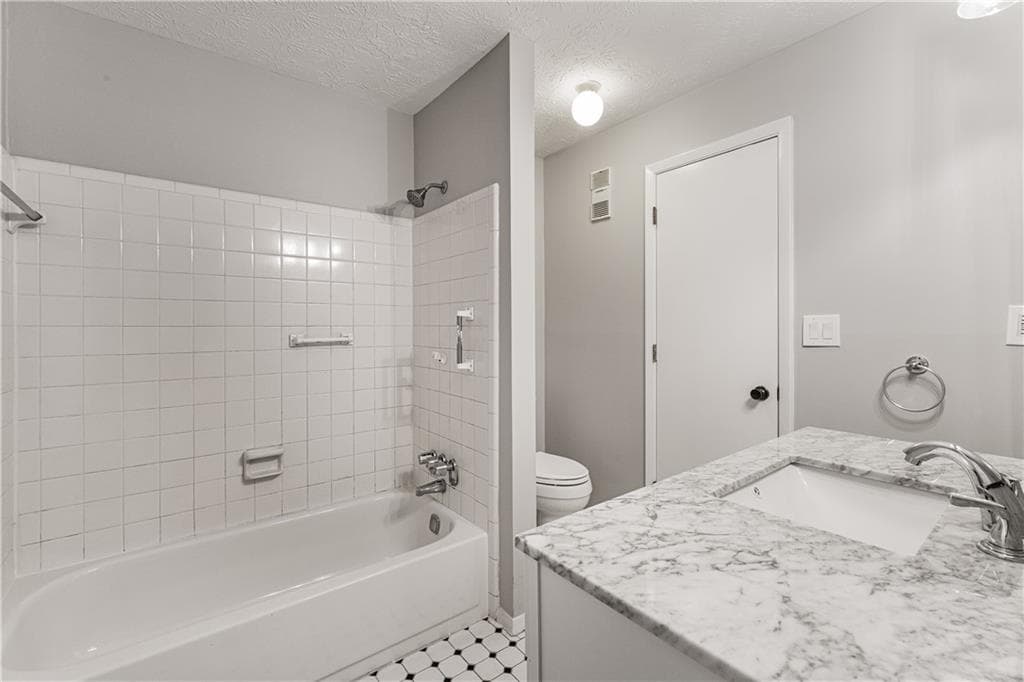 2 bedroom, 1 bathroom, 1,073 sq ft condominium for sale at 308 CUMBERLAND Court, Smyrna, GA 30080 — photo 9