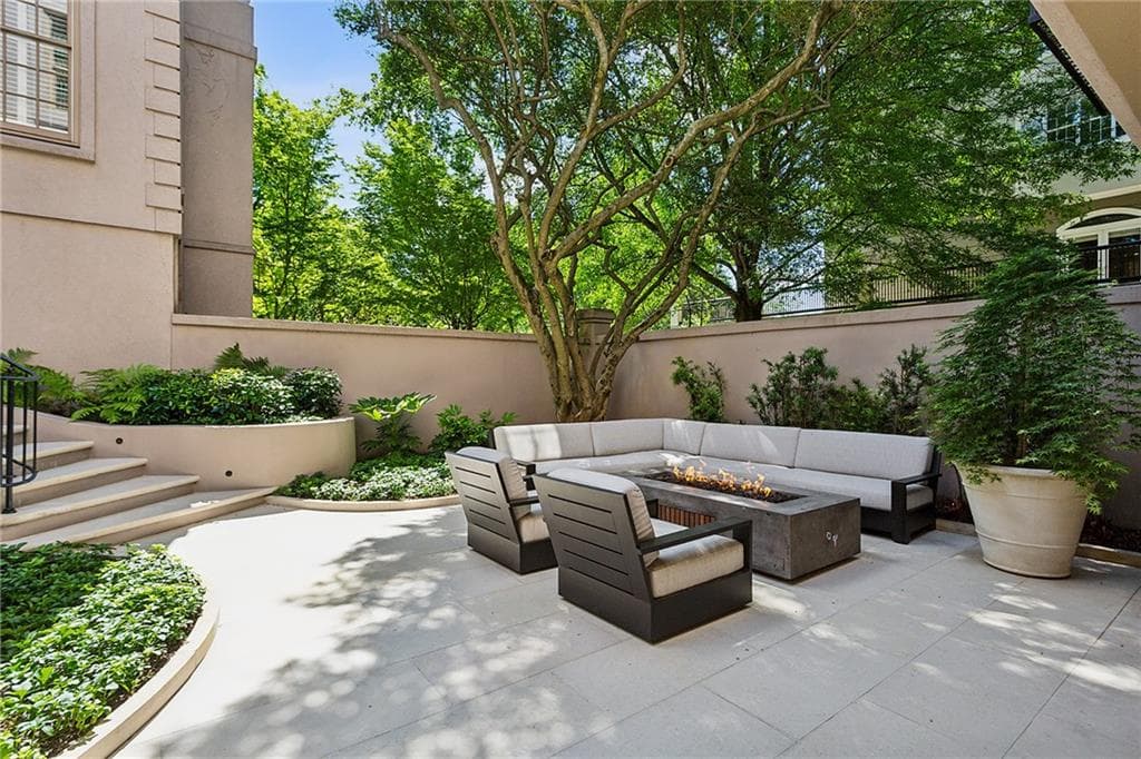 3 bedroom, 5 bathroom, 5,399 sq ft townhouse for rent at 2525 Peachtree Road 32, Atlanta, GA 30305 for $14,500 a month — photo 1 of 45