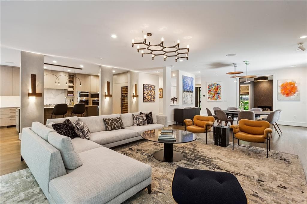 3 bedroom, 5 bathroom, 5,399 sq ft townhouse for rent at 2525 Peachtree Road 32, Atlanta, GA 30305 for $14,500 a month — photo 9