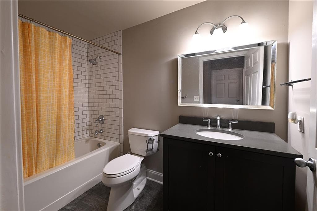 2 bedroom, 2 bathroom, 1,181 sq ft condominium for sale at 800 Peachtree Street 1128, Atlanta, GA 30308 — photo 9