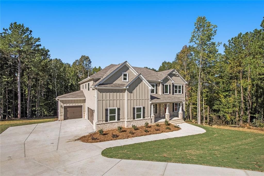 5 bedroom, 4 bathroom, 3,800 sq ft single family residence for sale at 1695 West Hightower Trail, Conyers, GA 30012