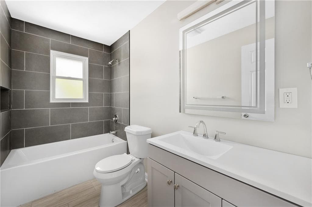 duplex under contract at 2837 Palm Drive, Atlanta, GA 30344 — photo 9