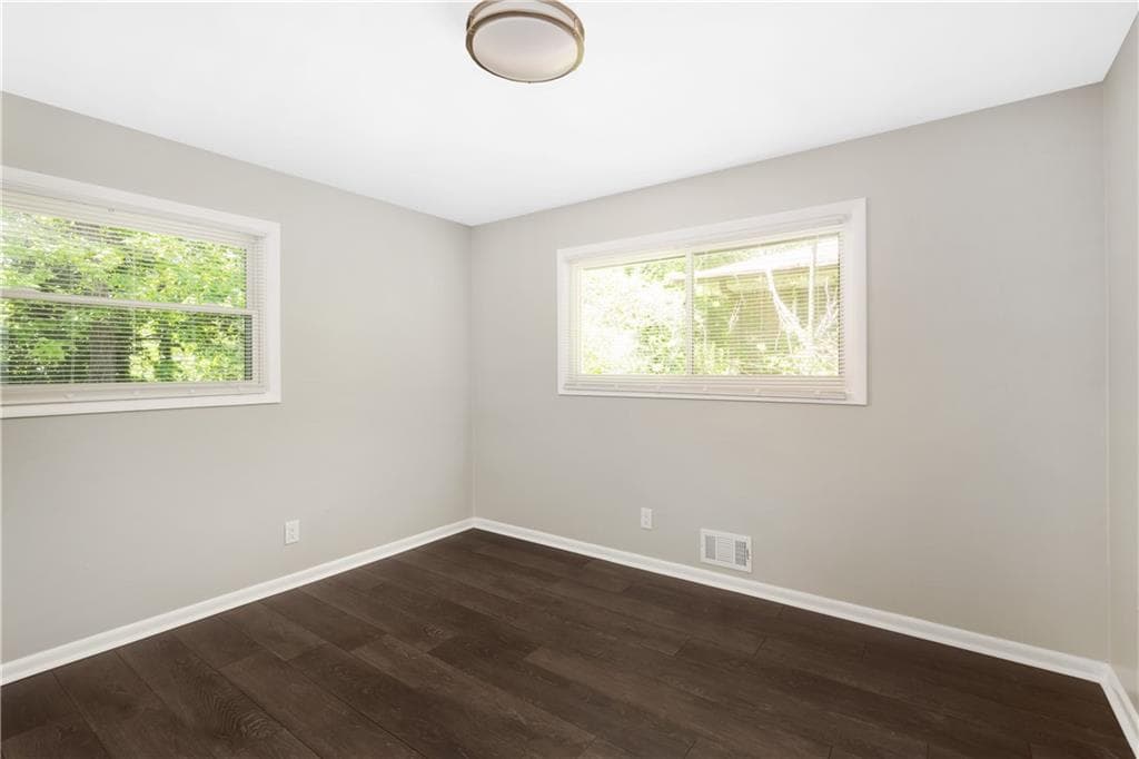 duplex under contract at 2837 Palm Drive, Atlanta, GA 30344 — photo 10
