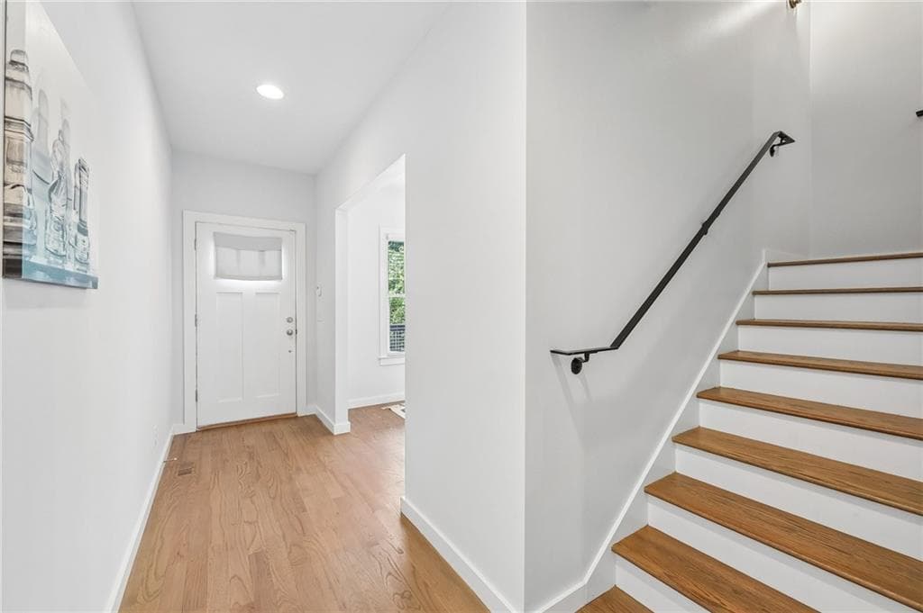 3 bedroom, 3 bathroom, 1,792 sq ft townhouse for sale at 951-A Fern Avenue, Atlanta, GA 30315 — photo 4