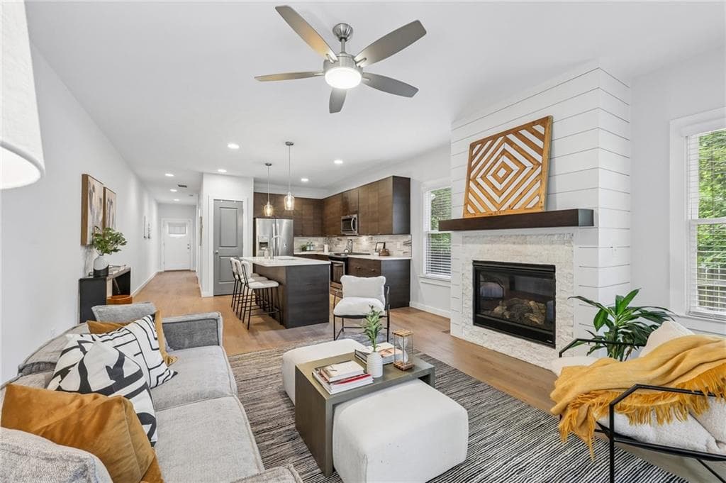 3 bedroom, 3 bathroom, 1,792 sq ft townhouse for sale at 951-A Fern Avenue, Atlanta, GA 30315 — photo 6